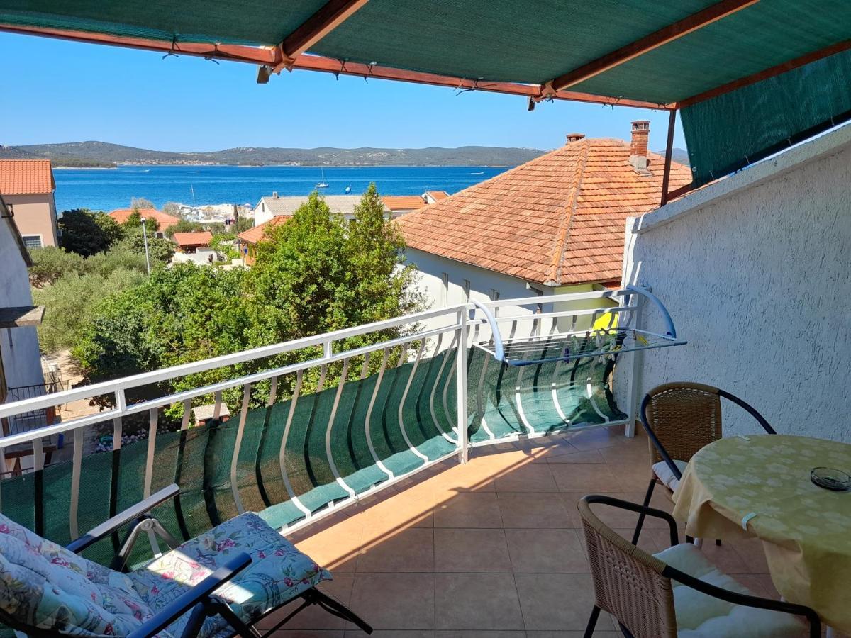 Apartment Gotovina Biograd Na Moru Ngoại thất bức ảnh