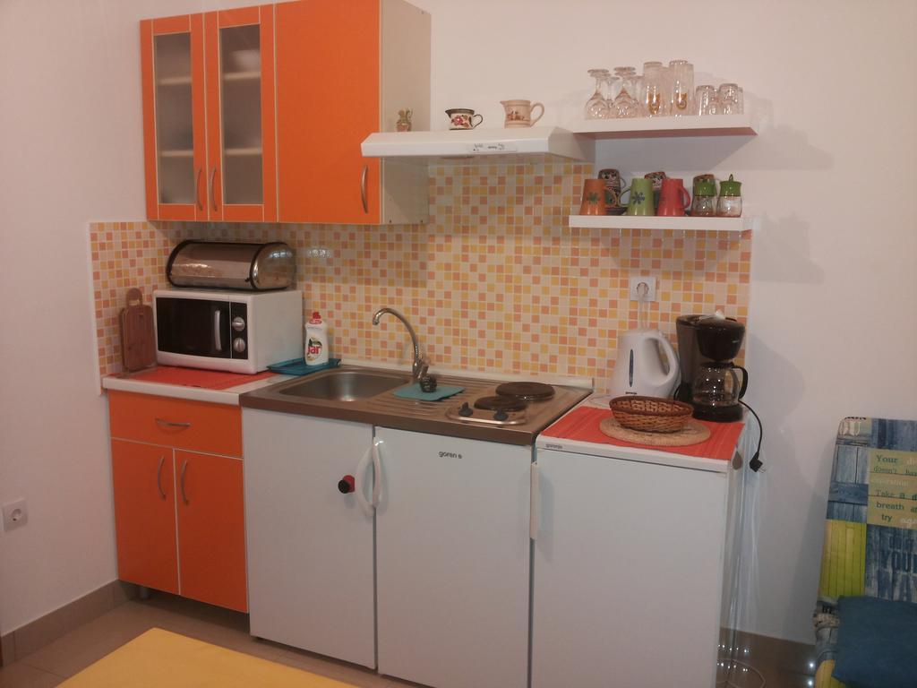 Apartment Gotovina Biograd Na Moru Phòng bức ảnh