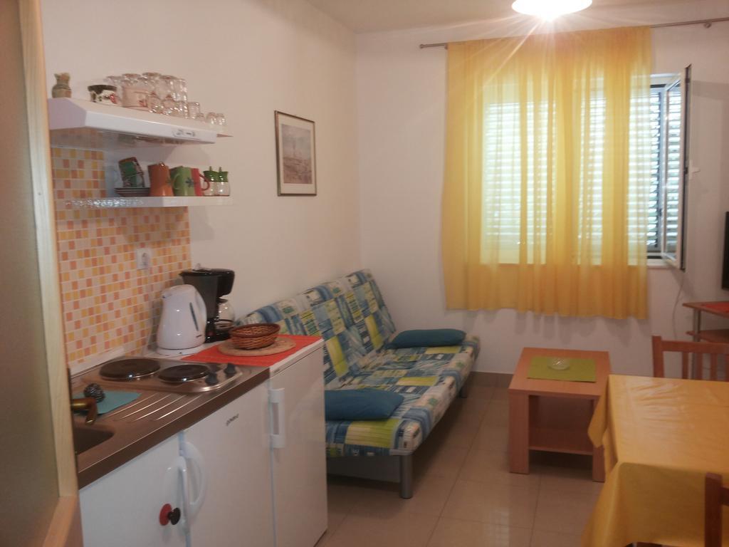 Apartment Gotovina Biograd Na Moru Phòng bức ảnh