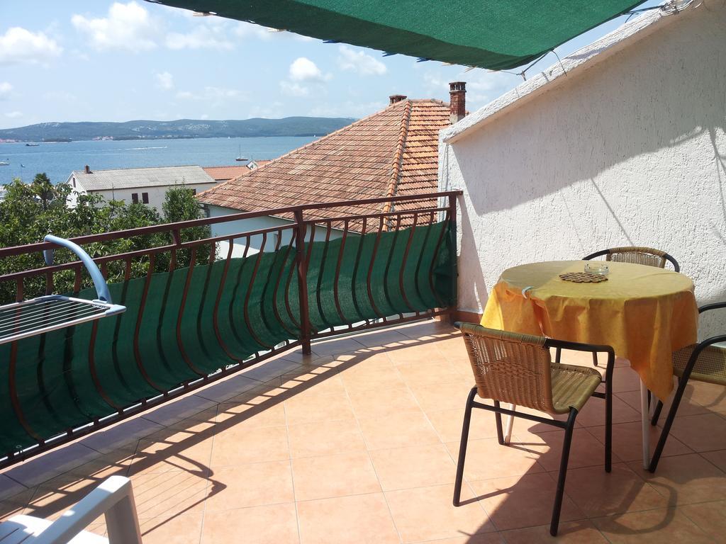 Apartment Gotovina Biograd Na Moru Phòng bức ảnh