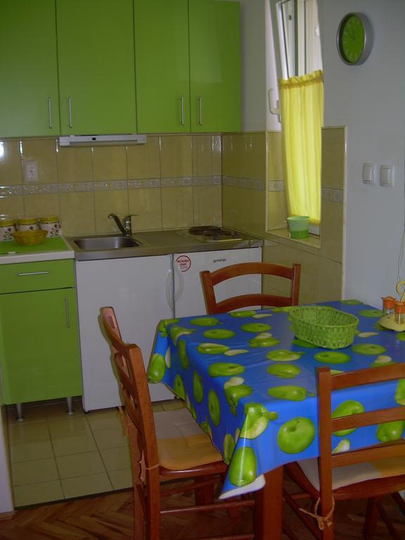 Apartment Gotovina Biograd Na Moru Phòng bức ảnh