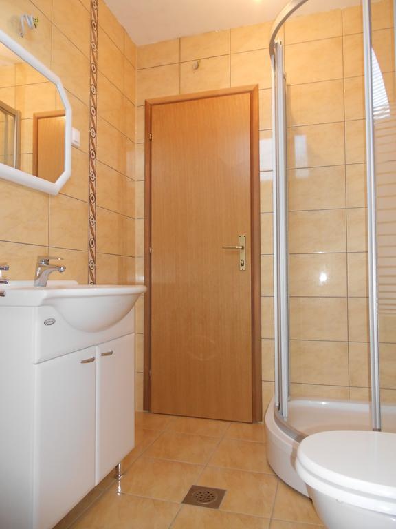 Apartment Gotovina Biograd Na Moru Phòng bức ảnh