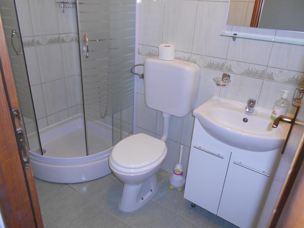Apartment Gotovina Biograd Na Moru Ngoại thất bức ảnh