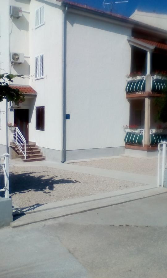 Apartment Gotovina Biograd Na Moru Ngoại thất bức ảnh