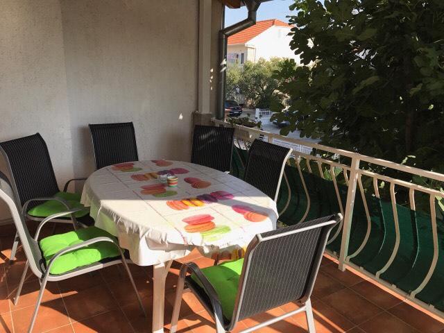 Apartment Gotovina Biograd Na Moru Ngoại thất bức ảnh