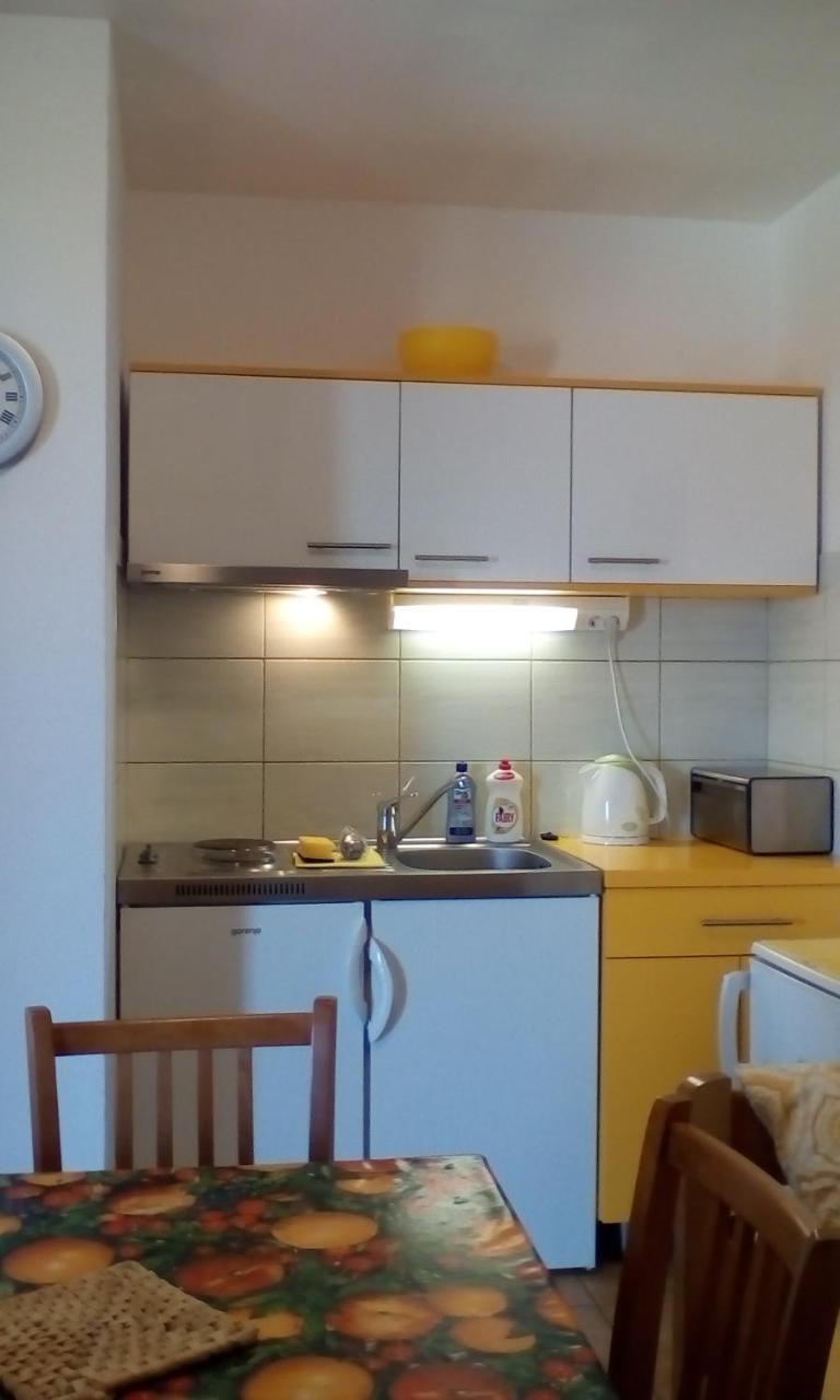 Apartment Gotovina Biograd Na Moru Ngoại thất bức ảnh