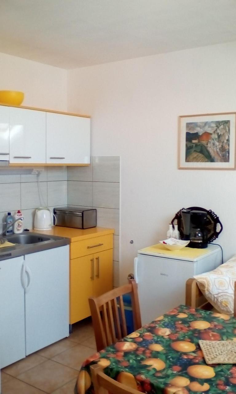 Apartment Gotovina Biograd Na Moru Ngoại thất bức ảnh